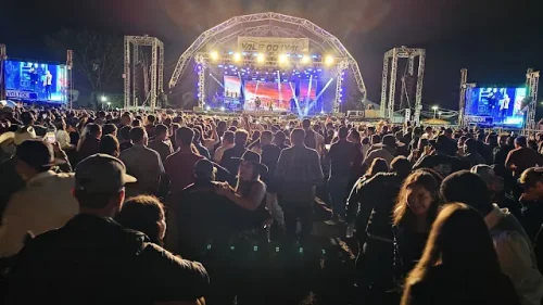Cruzmaltina realizou uma grande Festa do Peão em três dias de evento