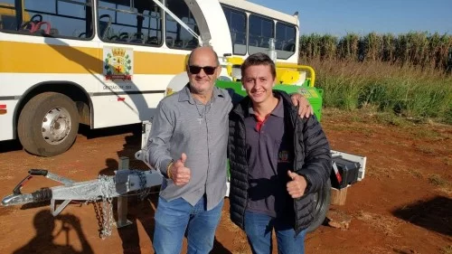 Entrega Triturador de Galhos à Secretaria do Meio Ambiente